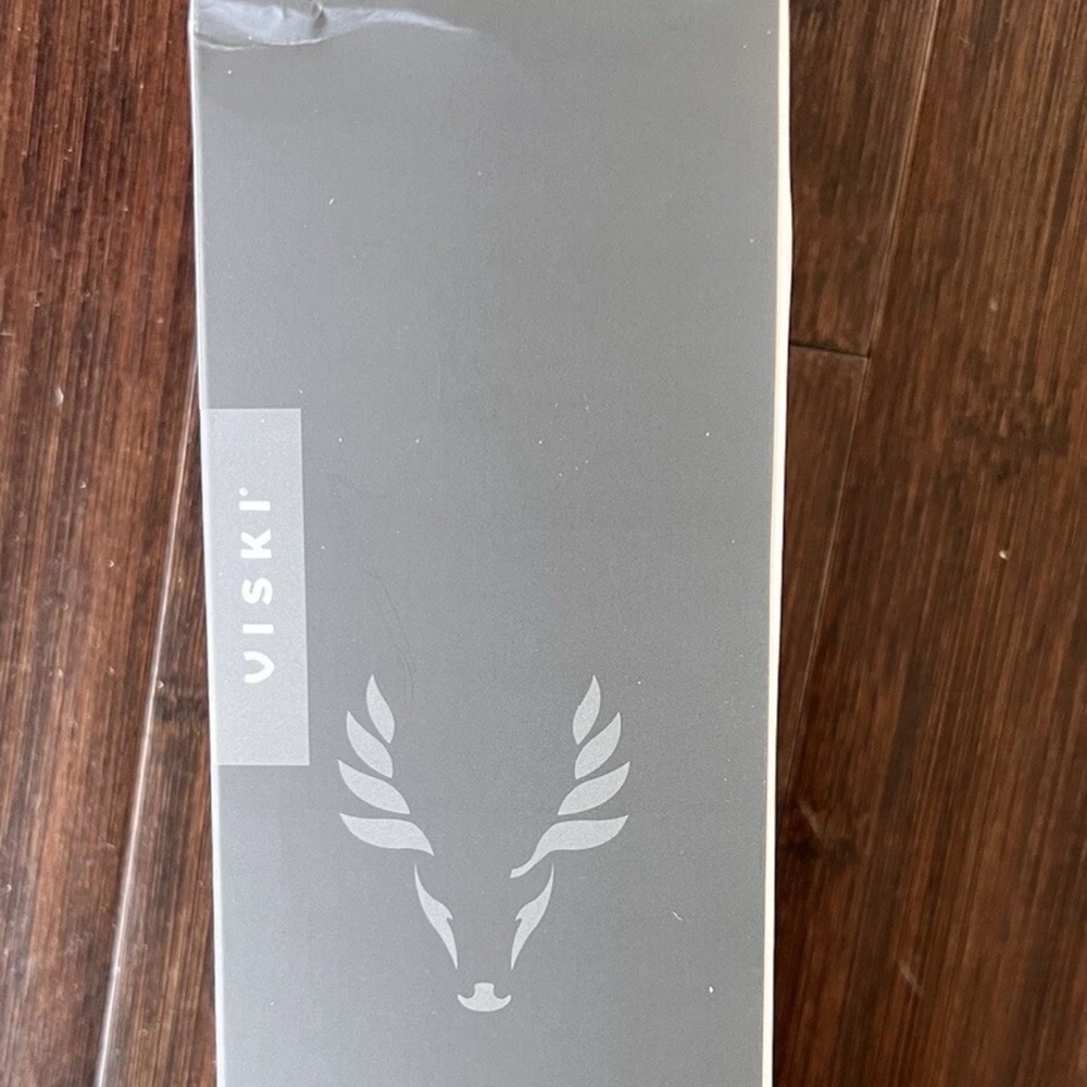 Viski Art Deco Gold Cocktail Shaker 24 oz Etched Stainless Steel NEW -Box Damage - Picture 8 of 9
